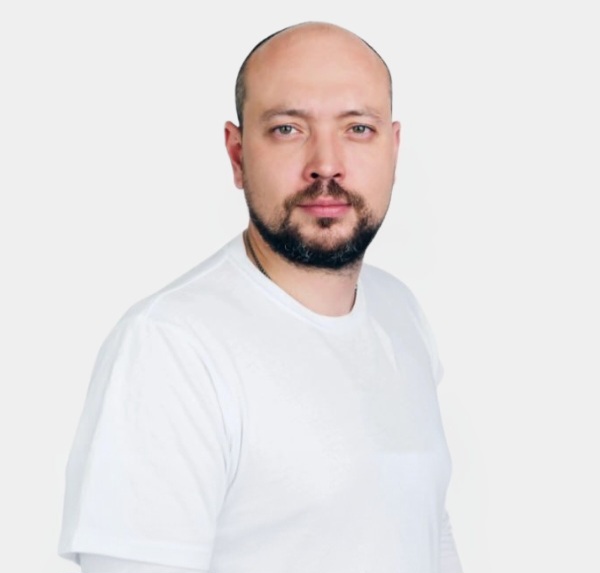Резник Александр Олегович