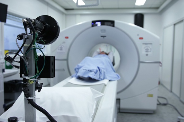 Чем МРТ отличается от КТ и какое исследование более информативно?